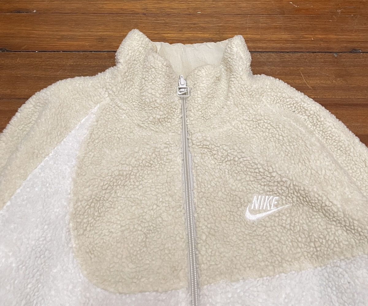 Nike Rare Design Nike Big Swoosh Boa Fleece Reversible Jacket Size US M / EU 48-50 / 2 - 6 Thumbnail