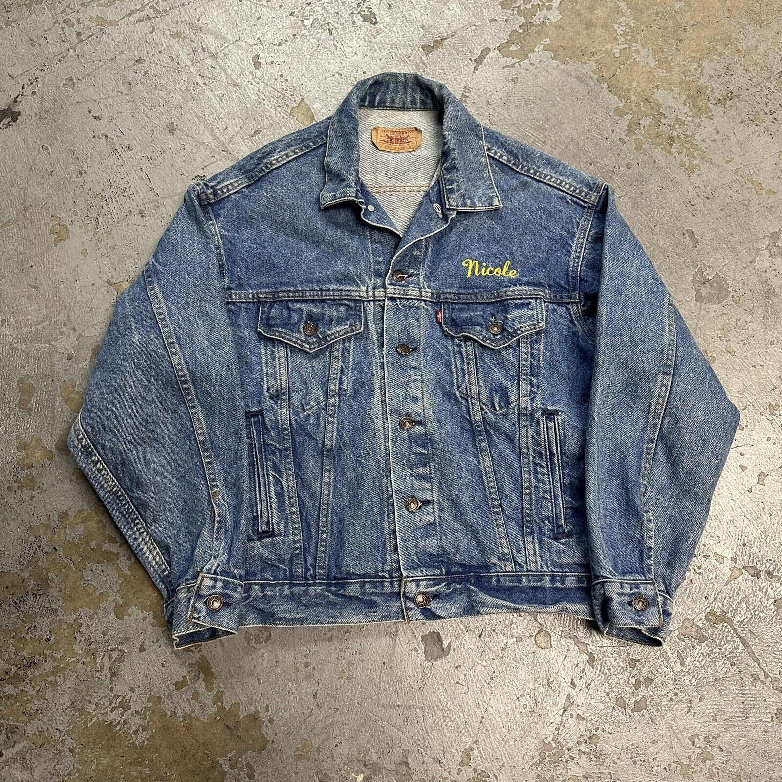 Levi's × Vintage Vintage 1987 Levi’s Rags to Riches Cast & Crew Denim Jacket Size US M / EU 48-50 / 2 - 4 Thumbnail