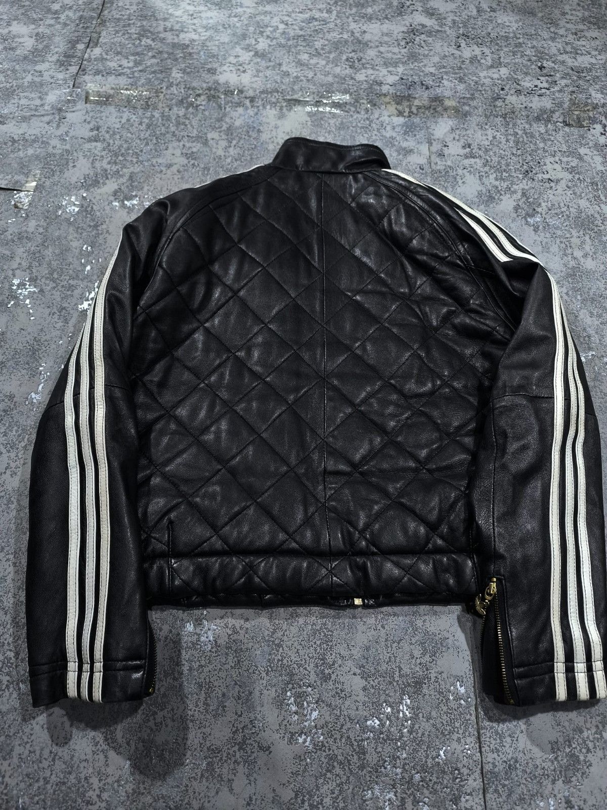Adidas vintage Adidas three-stripe leather crop bomber jacket Size M / US 6-8 / IT 42-44 - 3 Thumbnail