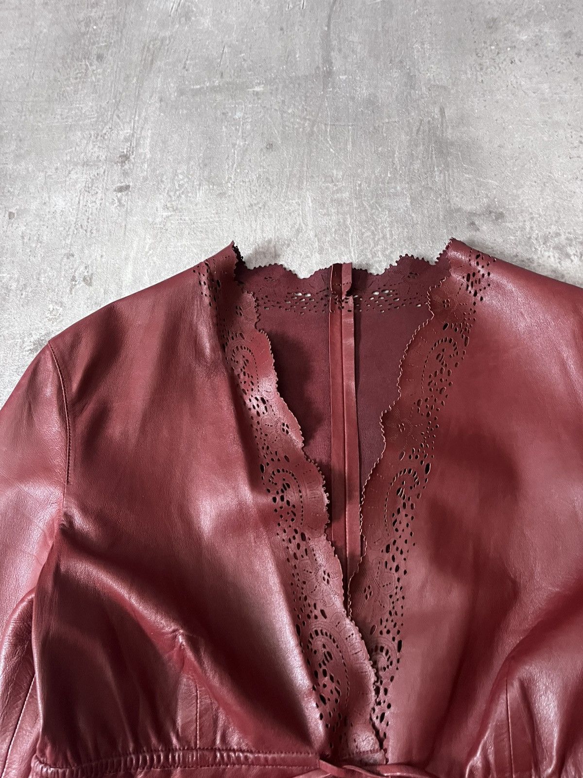 Gucci Gucci by Tom Ford leather jacket Laser cut edging 3/4 sleeve Size L / US 10 / IT 46 - 8 Thumbnail