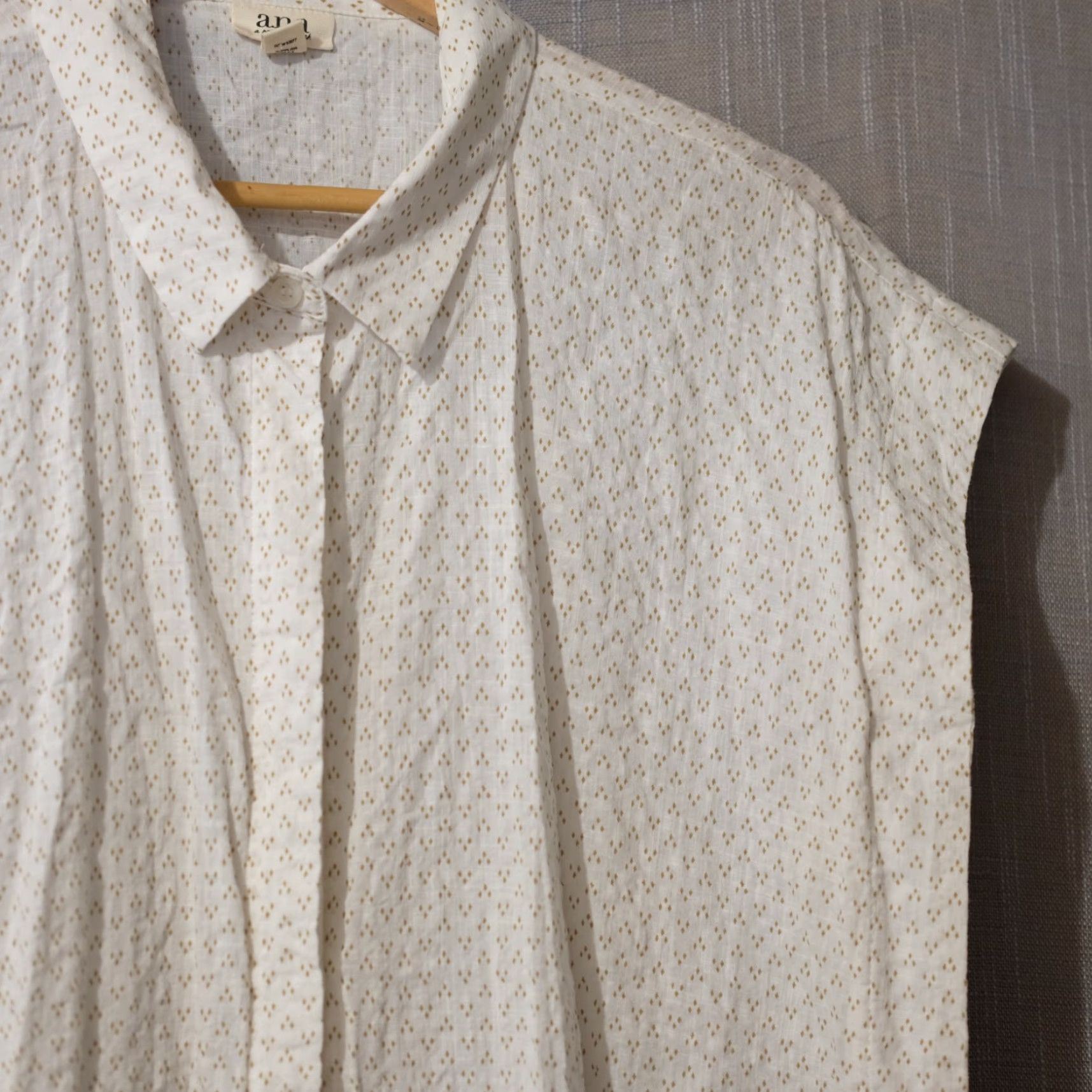 Vintage Nwot! a.n.a. Top Shirt White/Green Button Up Lightweight Women's XXL #H86-11 Shirt Womens XXL White/Dark Green Button-Up Light Weight Size XXL / US 16-18 / IT 52-54 - 3 Thumbnail