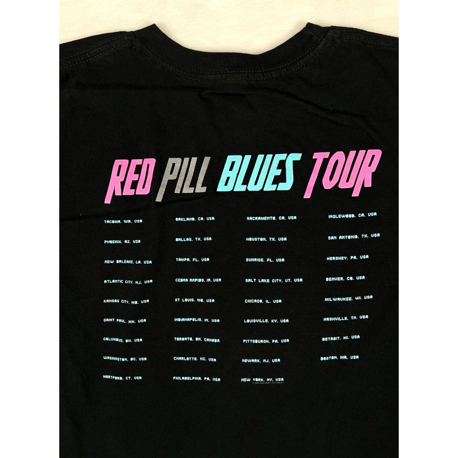 Doublet Maroon 5 T-Shirt Red Pill Blues Tour Womens Size M Double-Sided Casual Short Sleeve Cotton Black Dry Pullover Basic Shirt Music Rock Adults Womens Size M / US 6-8 / IT 42-44 - 7 Thumbnail