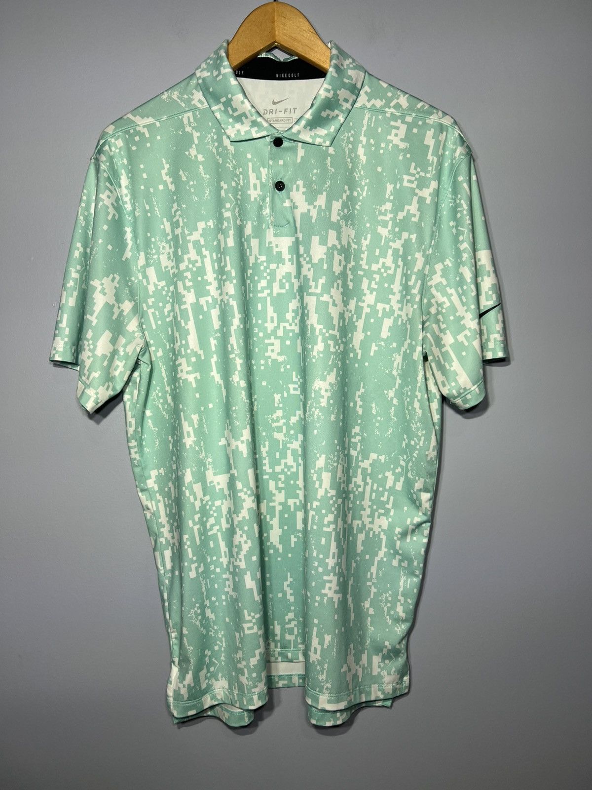 Nike Nike Golf Polo Men’s Sz Med Green Digital Camo CU9533-307 Size US M / EU 48-50 / 2 - 2 Thumbnail