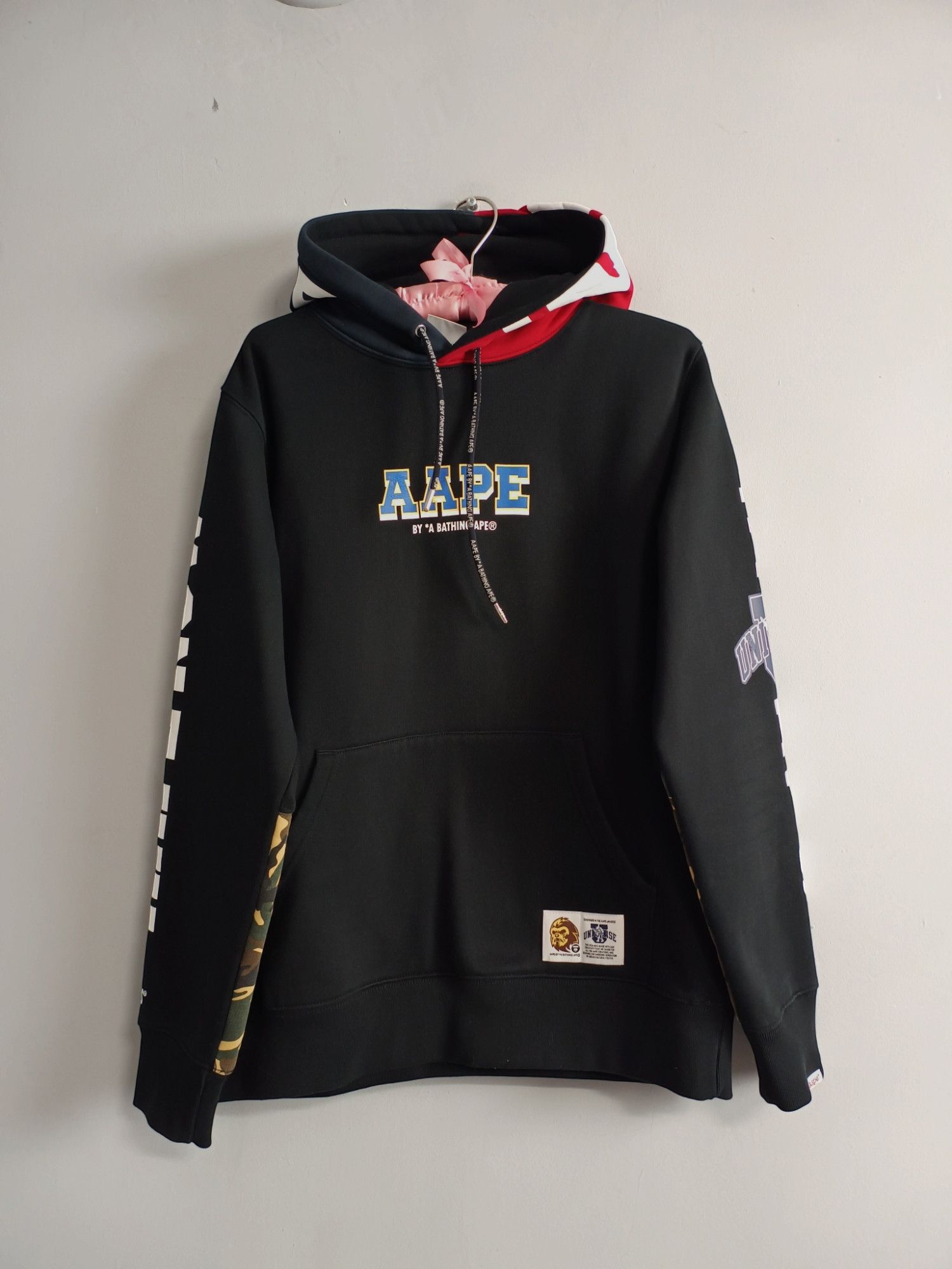 Aape × Bape Aape hoodie Universe M Size US M / EU 48-50 / 2 - 1 Thumbnail