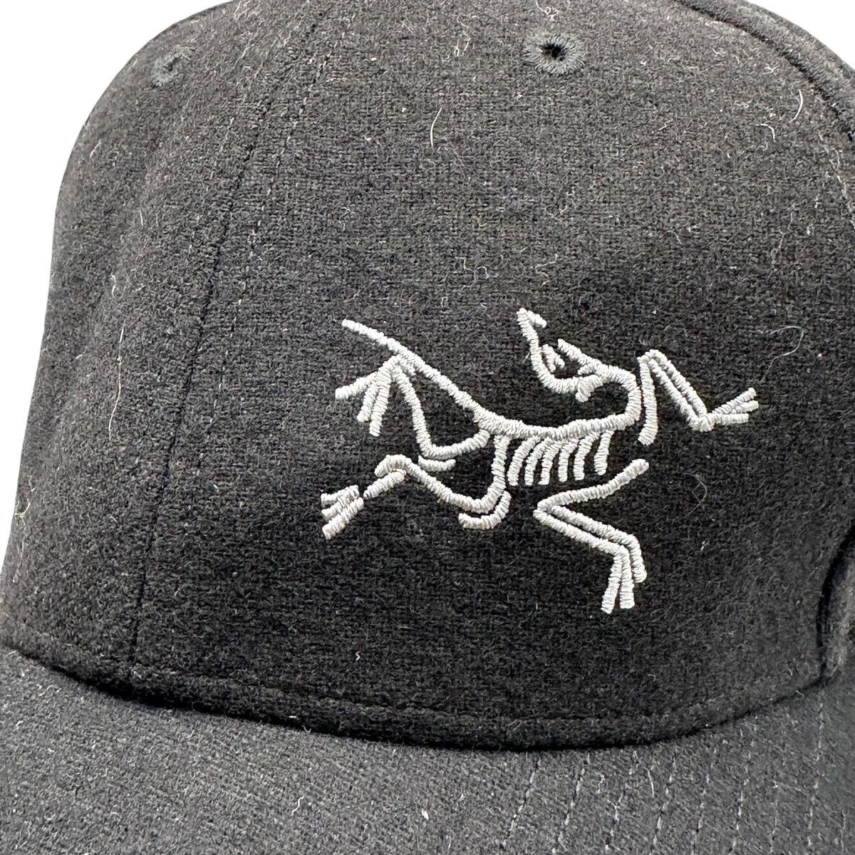 Arc'teryx Arc’teryx Wool Blend Ball Cap Hat Transition Black Size S/M Size 30 - 2 Thumbnail