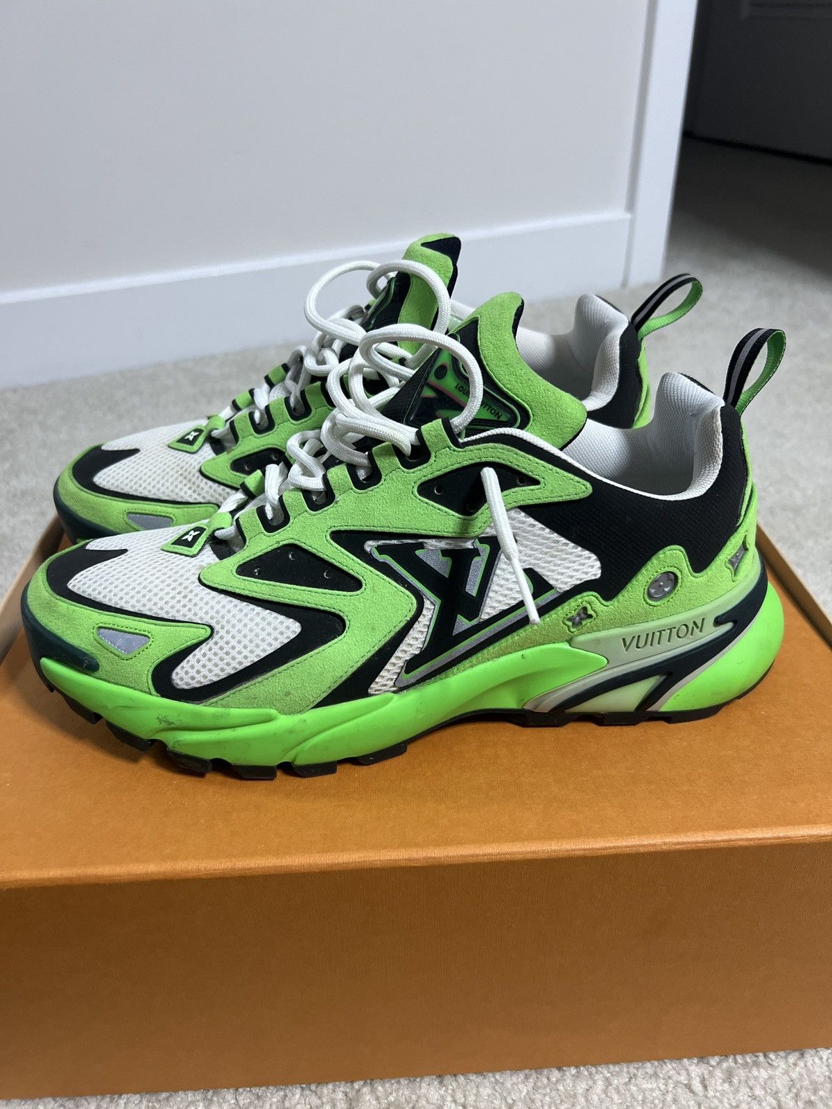Louis Vuitton Louis Vuitton Runner Tatic Size US 9 / EU 42 - 2 Thumbnail