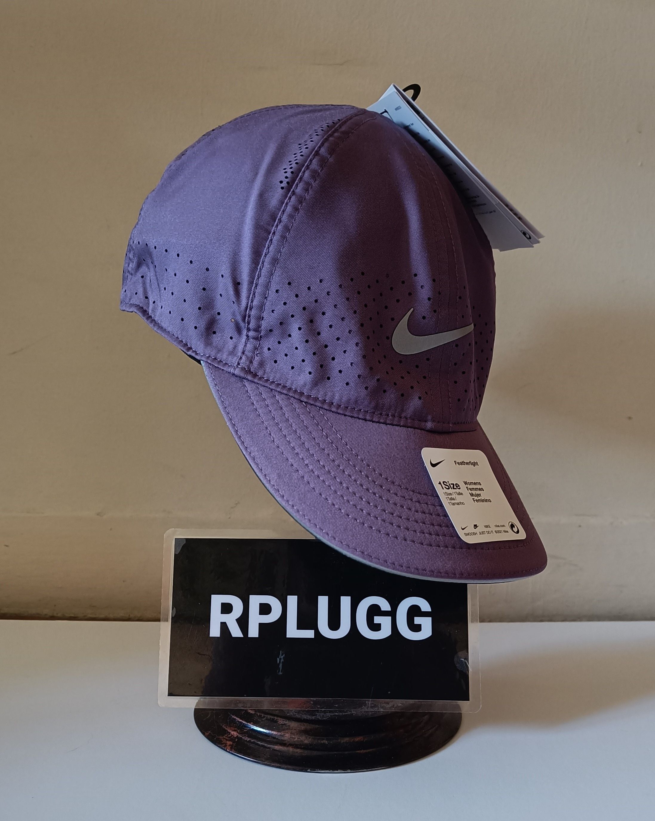 Nike NWT Bowerman Track Club Featherlight Running Cap | Grailed