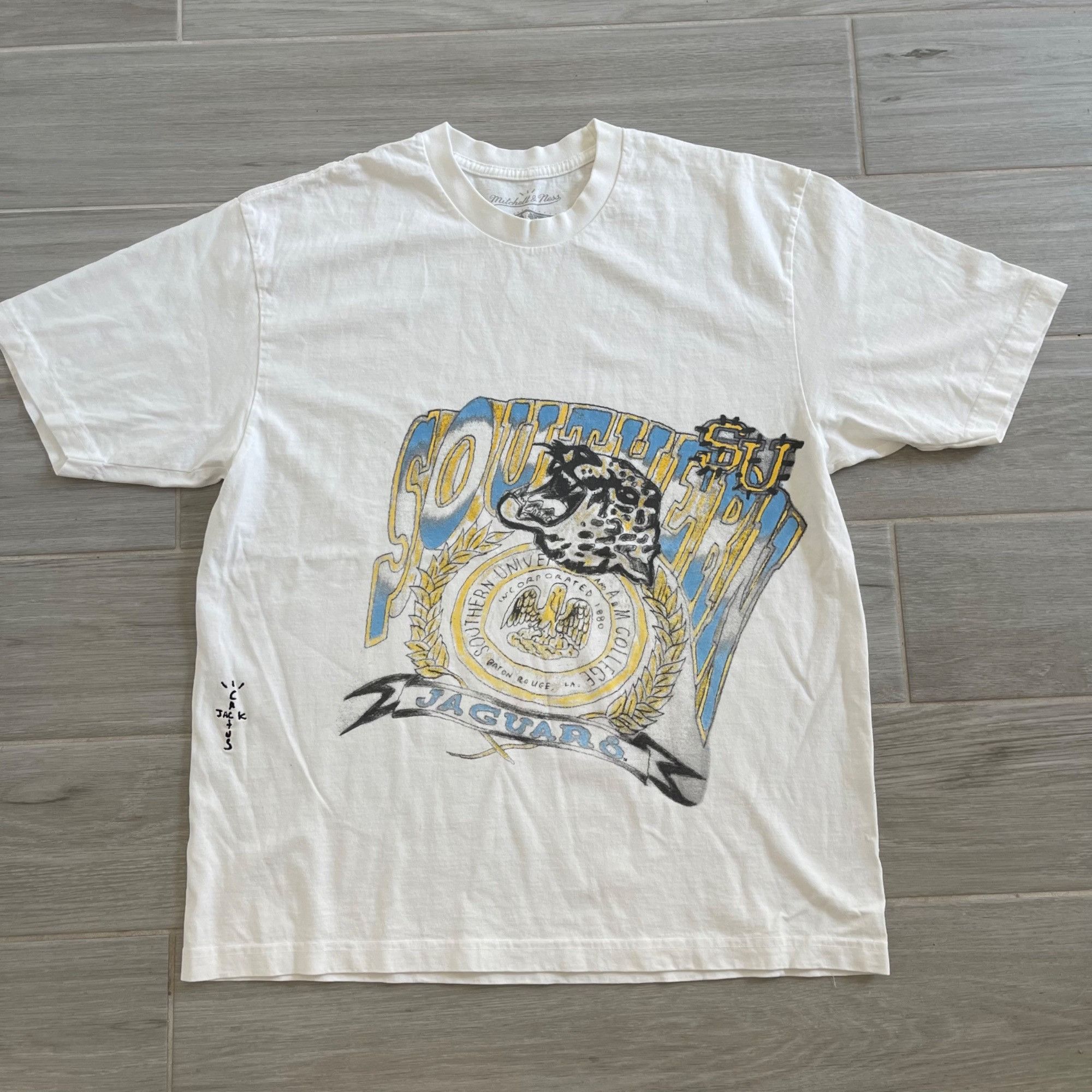 Mitchell & Ness × Travis Scott TRAVIS SCOTT CACTUS JACK MITCHELL & NESS SOUTHERN JAGS TEE L Size US L / EU 52-54 / 3 - 1 Thumbnail