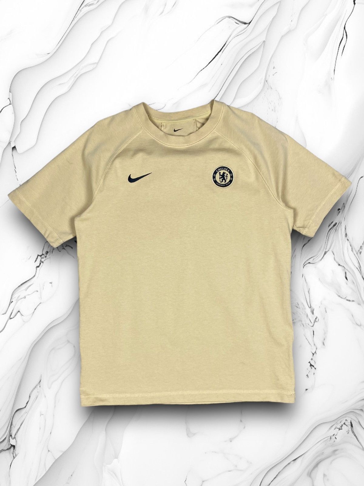 Chelsea Soccer × Nike Nike Chelsea Soccer Jersey Tee T Shirt Size US M / EU 48-50 / 2 - 1 Thumbnail