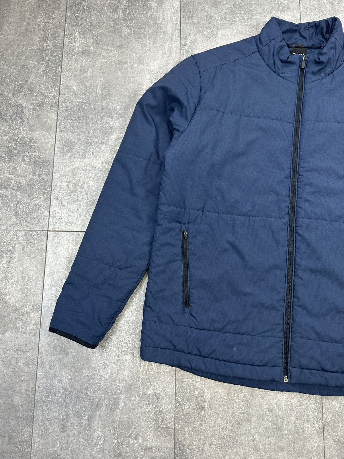Oakley Men’s blue Oakley light jacket Size US L / EU 52-54 / 3 - 5 Thumbnail