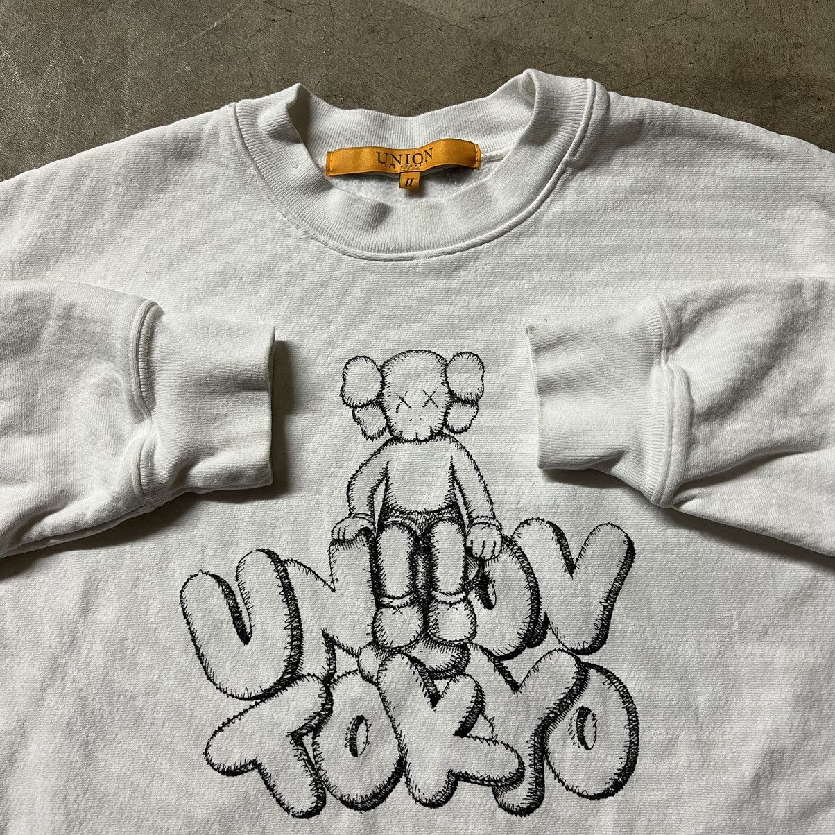 KAWS x Union Tokyo Crewneck White Lサイズ KAWS x Union - KAWS TOO