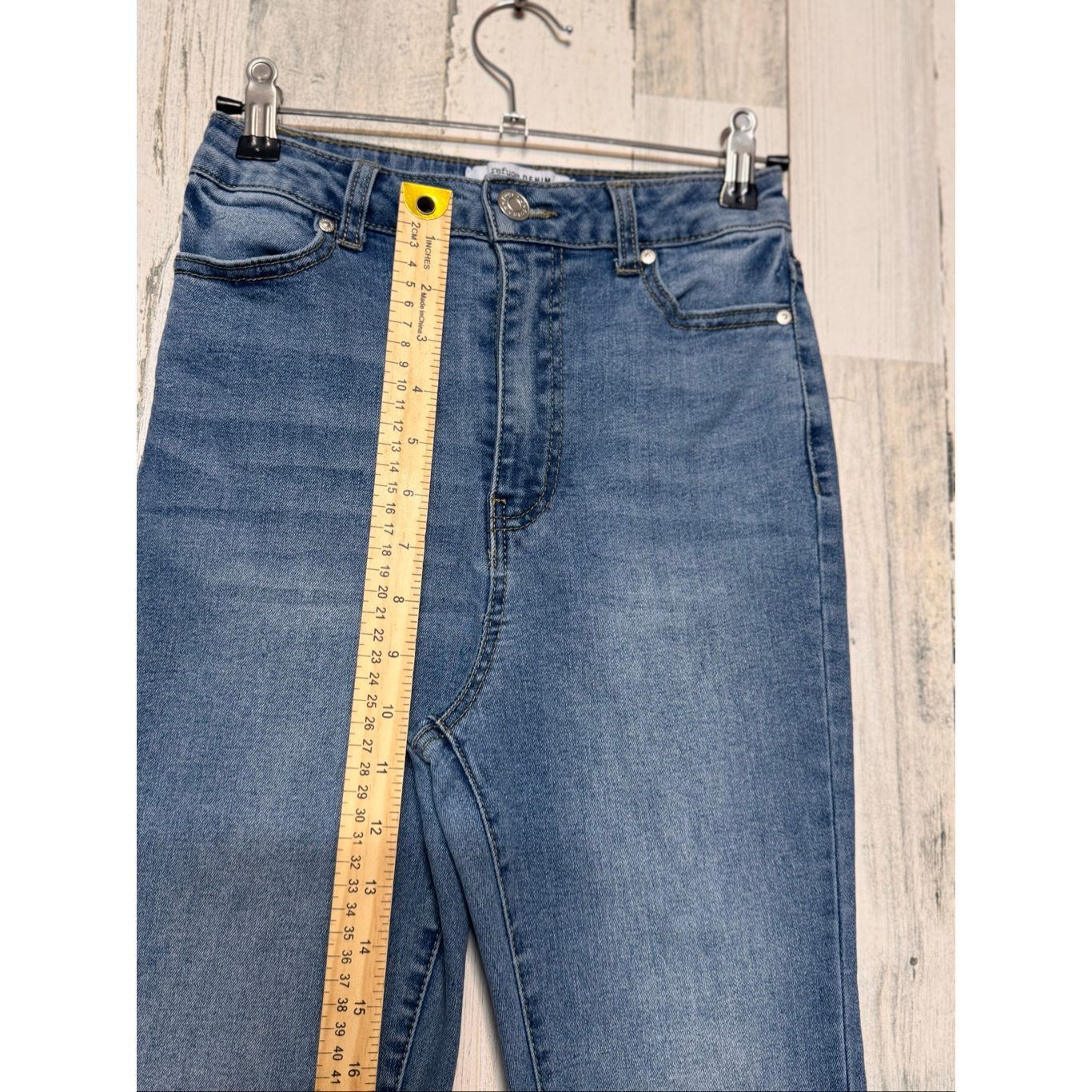 Other Refuge Women’s Medium Wash Flare Jeans Raw Hem – Size M Size 25" / US 0 / IT 36 - 5 Thumbnail