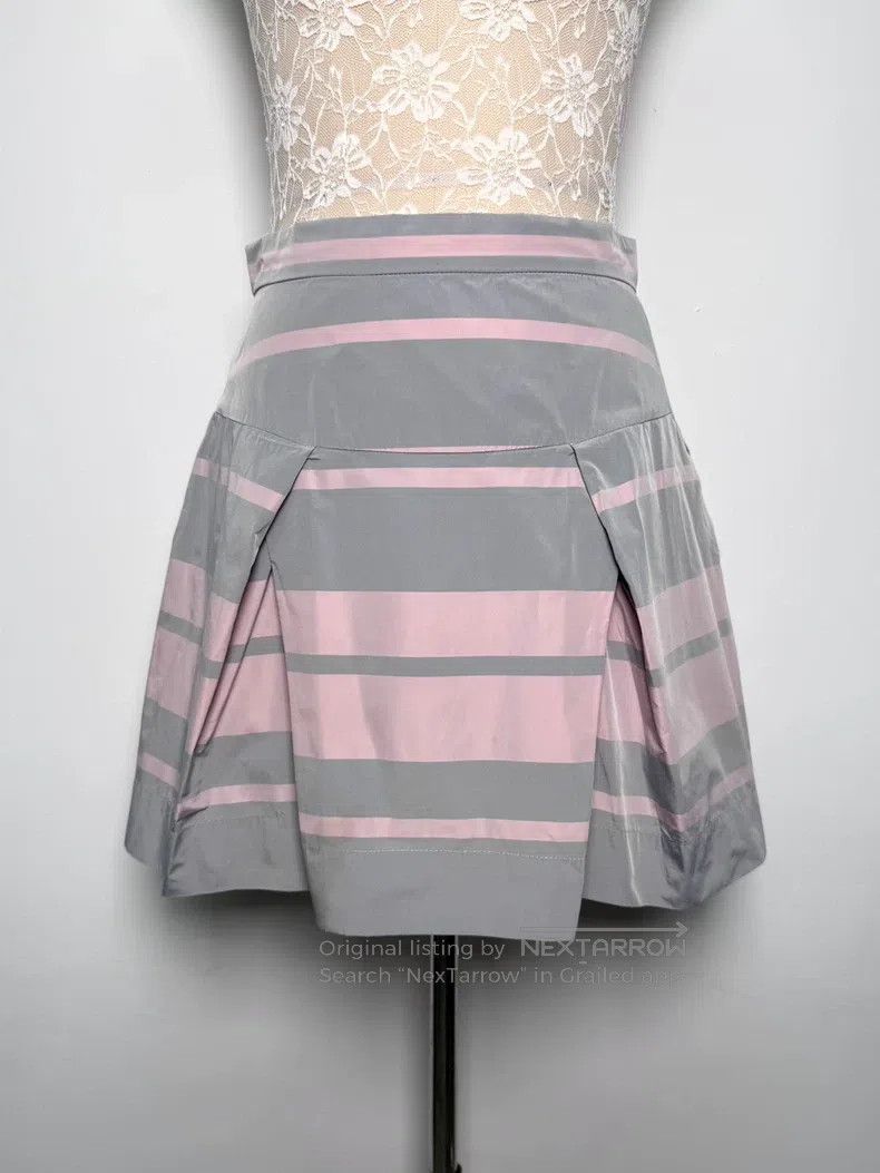 Vivienne Westwood Vivienne Westwood size 2 Gray Striped Glossy Pleated Skirt Size 24" / US 00 / IT 34 - 1 Thumbnail