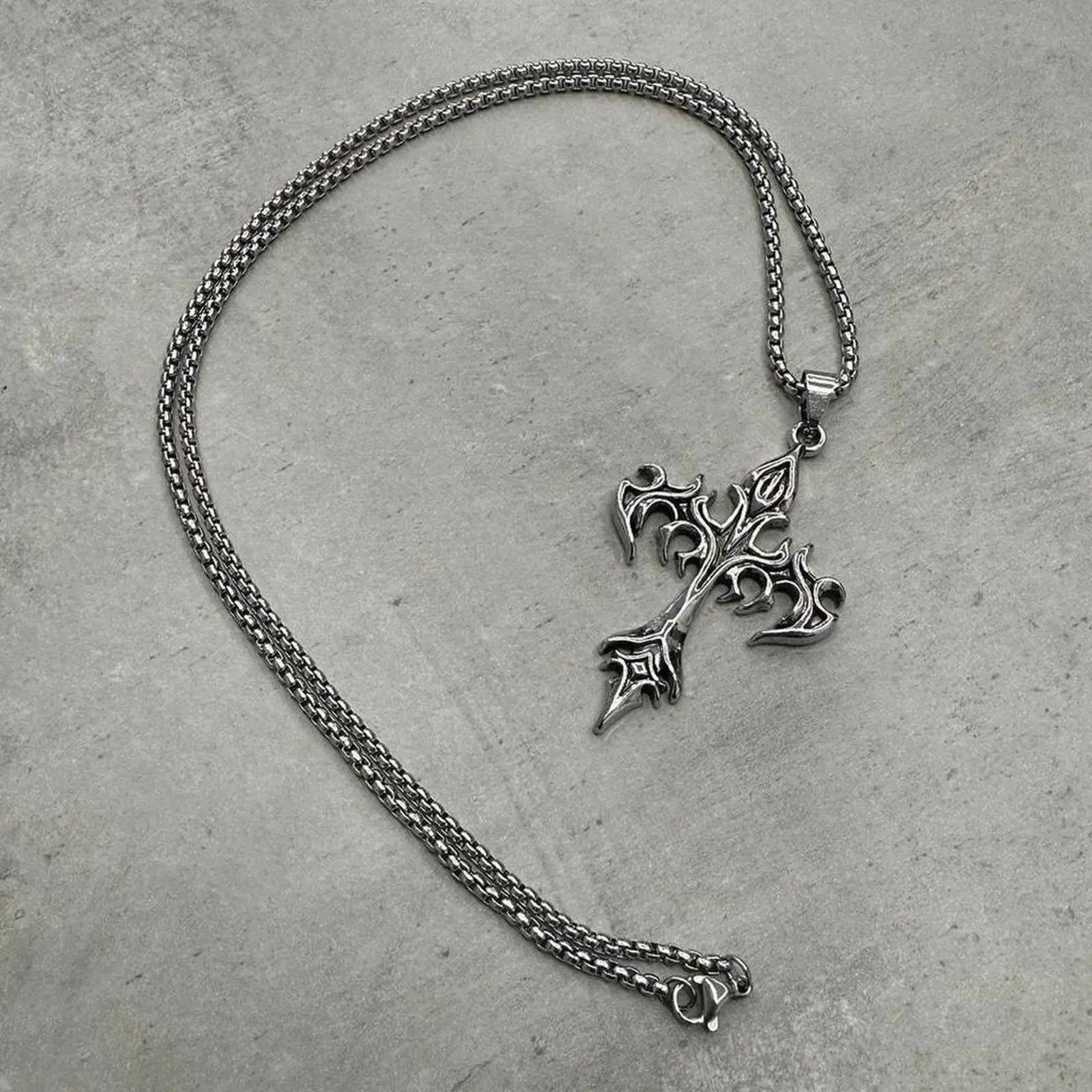 Vintage Y2k Gothic Cross Necklace Chain in Stainless Steel Vintage Size ONE SIZE - 2 Thumbnail