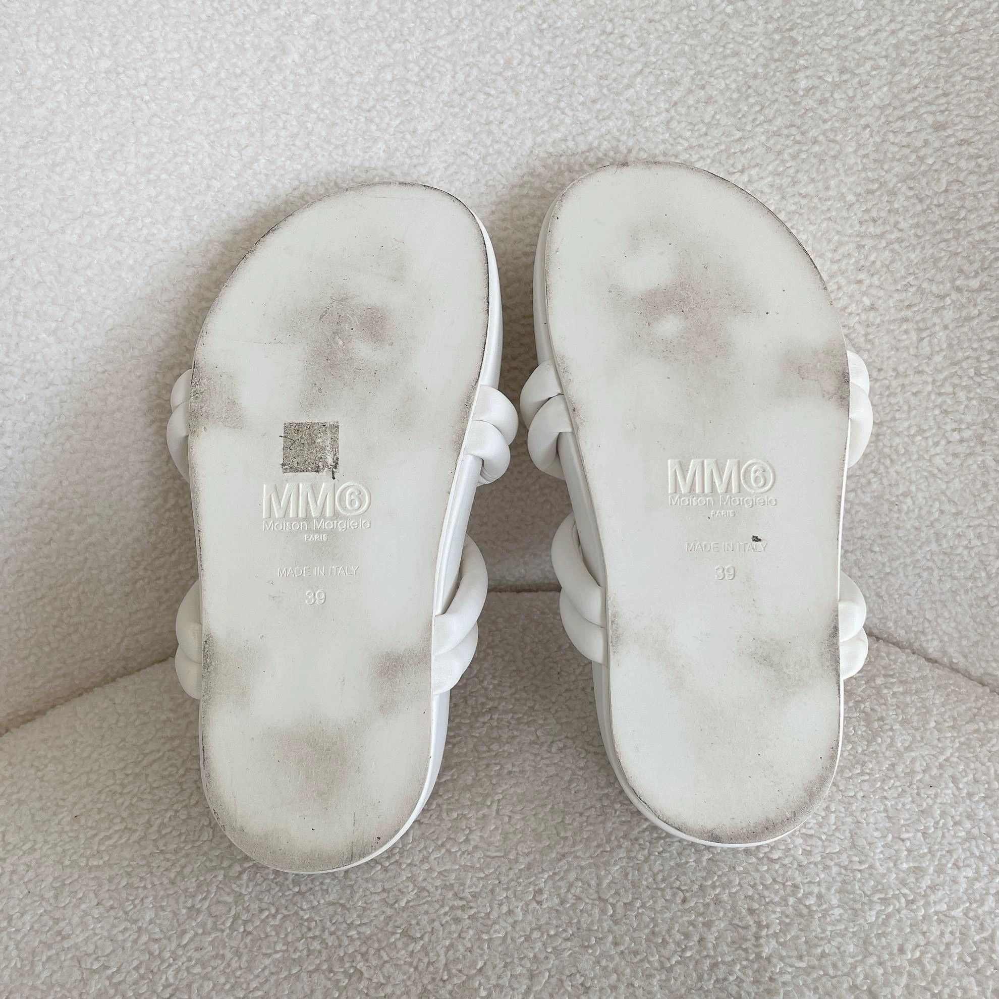 Maison Margiela MM6 Maison Margiela White Lambskin Flip Flops 39 Size US 9 / IT 39 - 8 Thumbnail