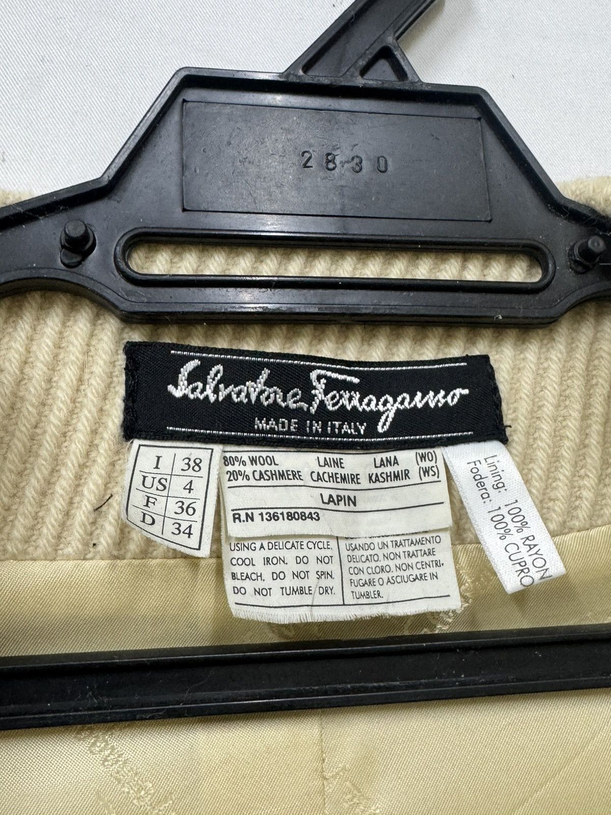 Salvatore Ferragamo SALVATORE FERRAGAMO LUXURY Size XS / US 0-2 / IT 36-38 - 8 Thumbnail