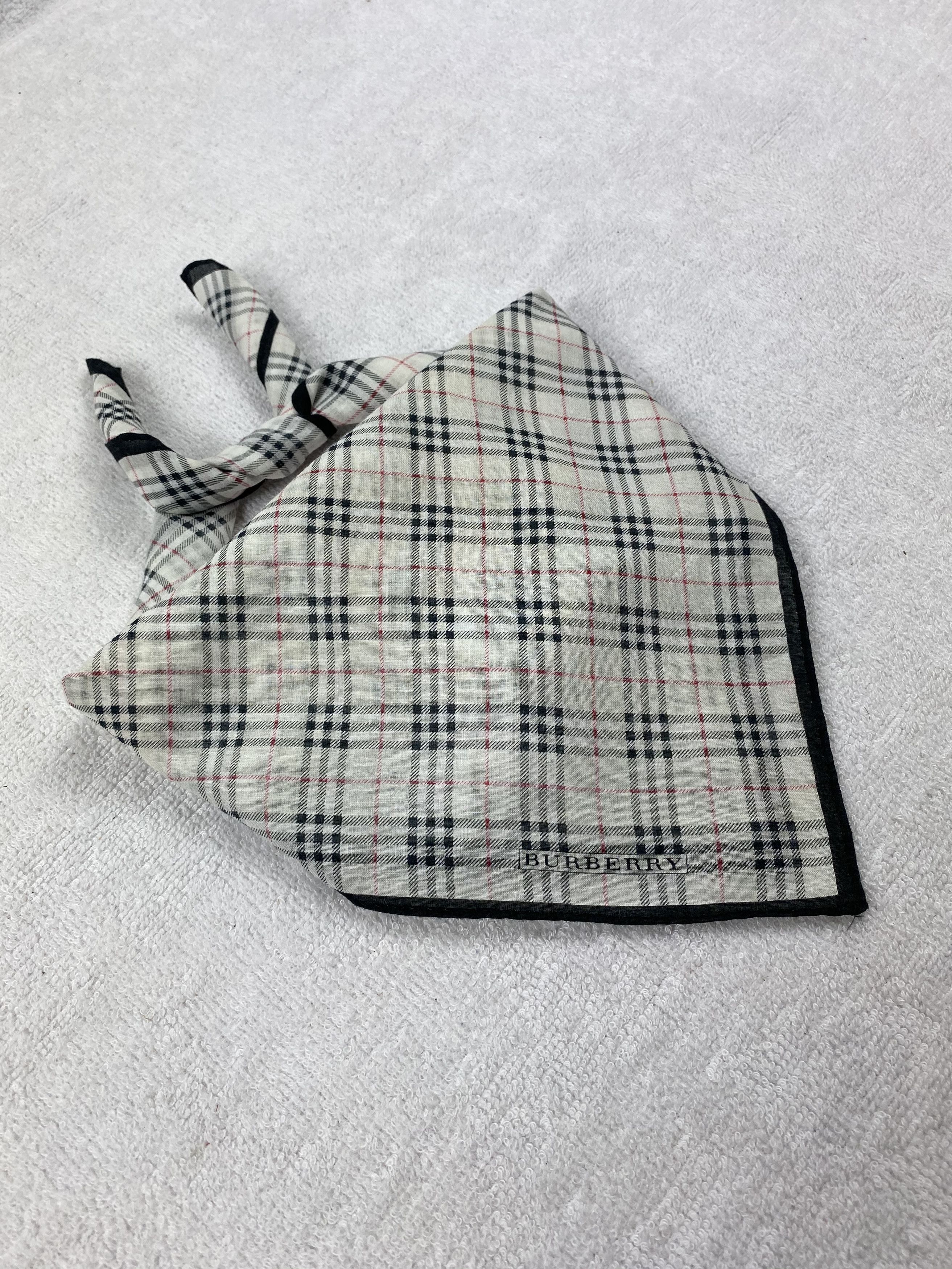 Burberry Burberry Handkerchief / Bandana / Neckerchief Size ONE SIZE - 1 Thumbnail