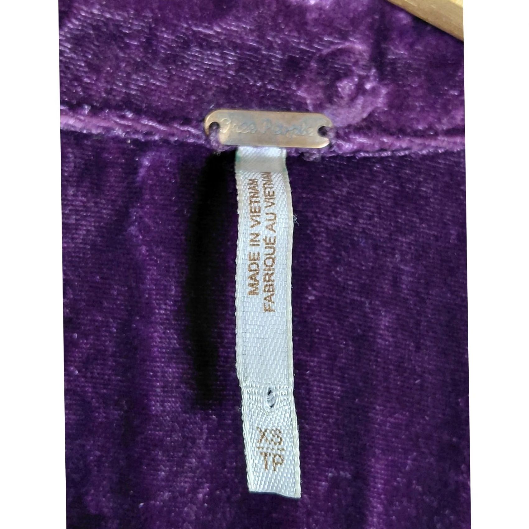 Free People Free People Shirt Dress Viscose Velvet Button-Up Purple XS Womens Long Sleeve Collared Solid Button Front Casual Size XS / US 0-2 / IT 36-38 - 3 Thumbnail