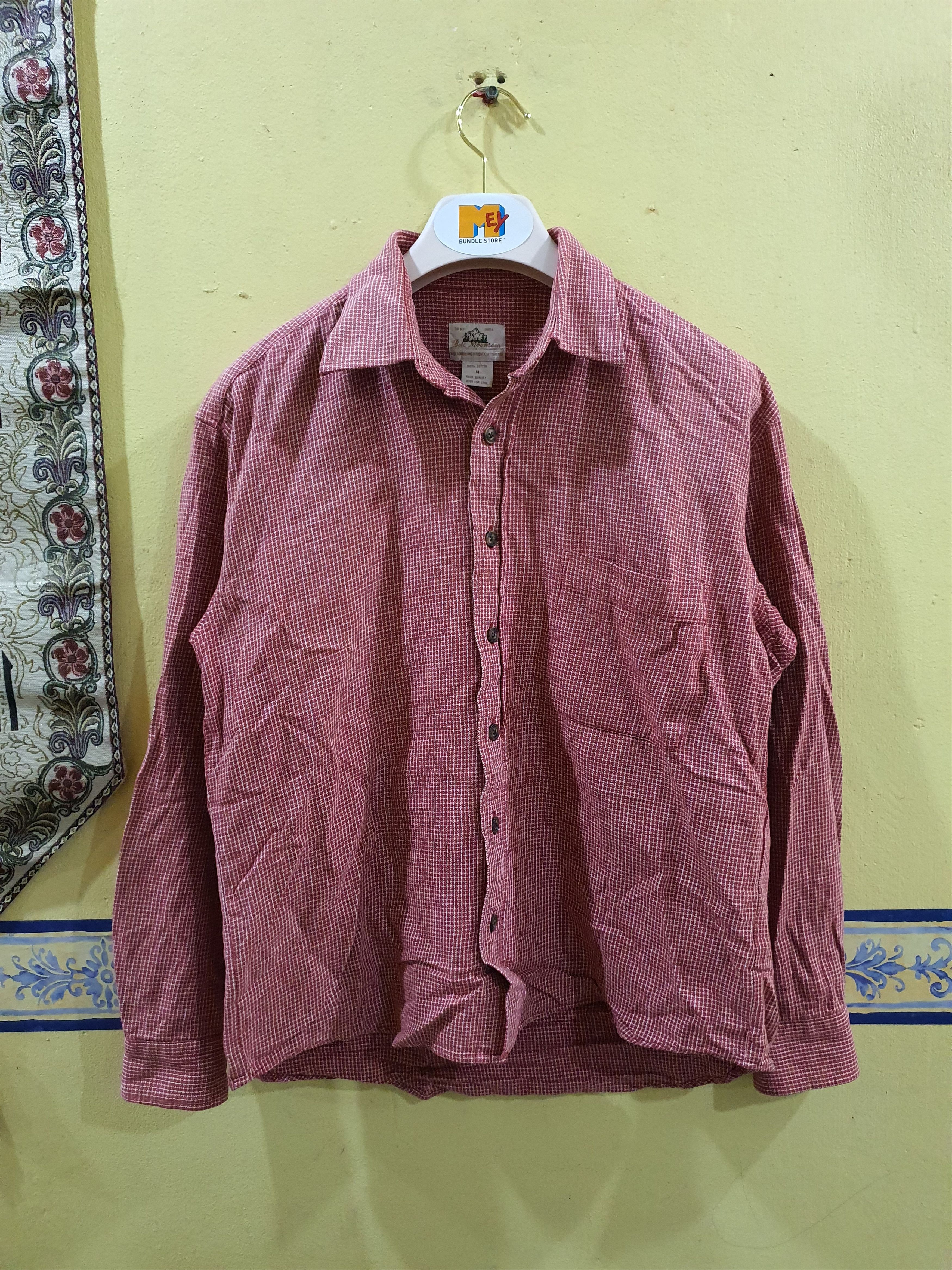 Duluth Trading Co red thick flannel button-down shirt
