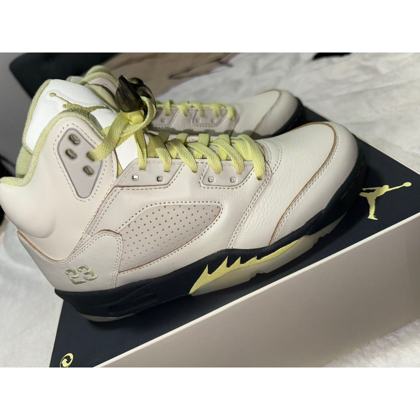 Jordan Brand Air Jordan 5 Retro Luminous Green-Anthracite 9W , 7.5M Size US 7.5 / EU 40-41 - 2 Thumbnail