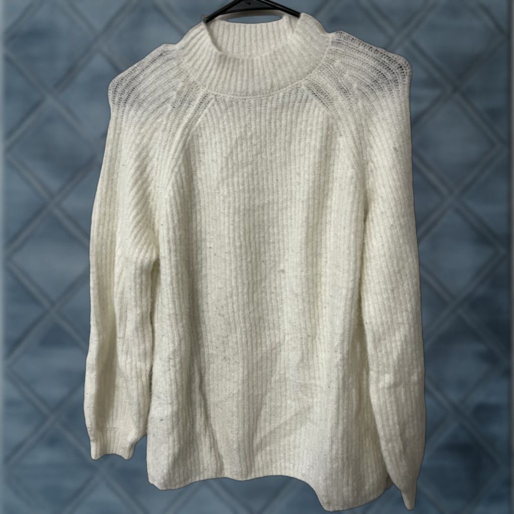 Guess GUESS Sweater Women's S White Knit Round Neck Long Sleeve Acrylic Blend Pullover Size S / US 4 / IT 40 - 1 Thumbnail
