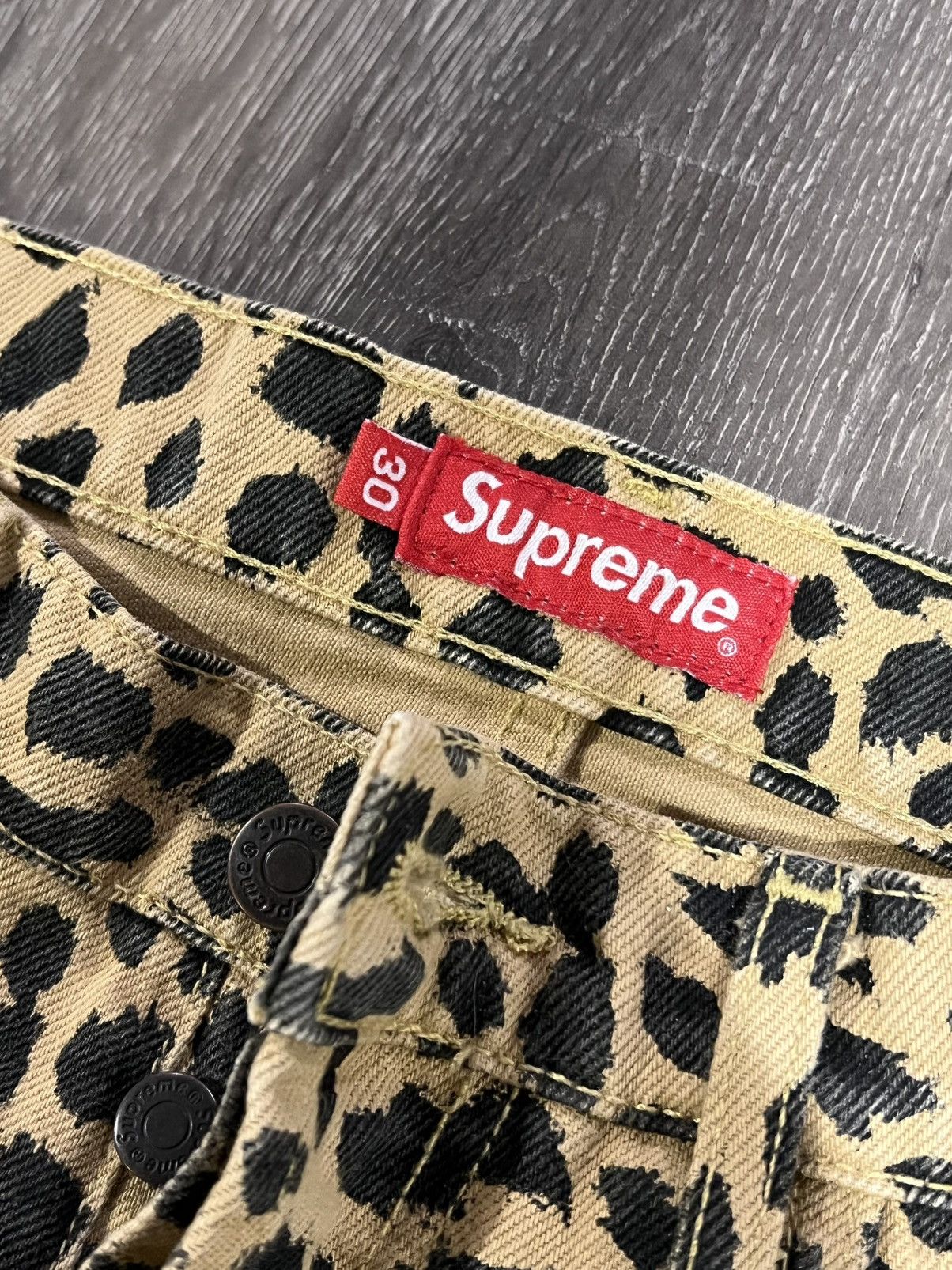 Supreme Supreme Washed Denim Shorts Leopard RARE Size US 30 / EU 46 - 4 Thumbnail