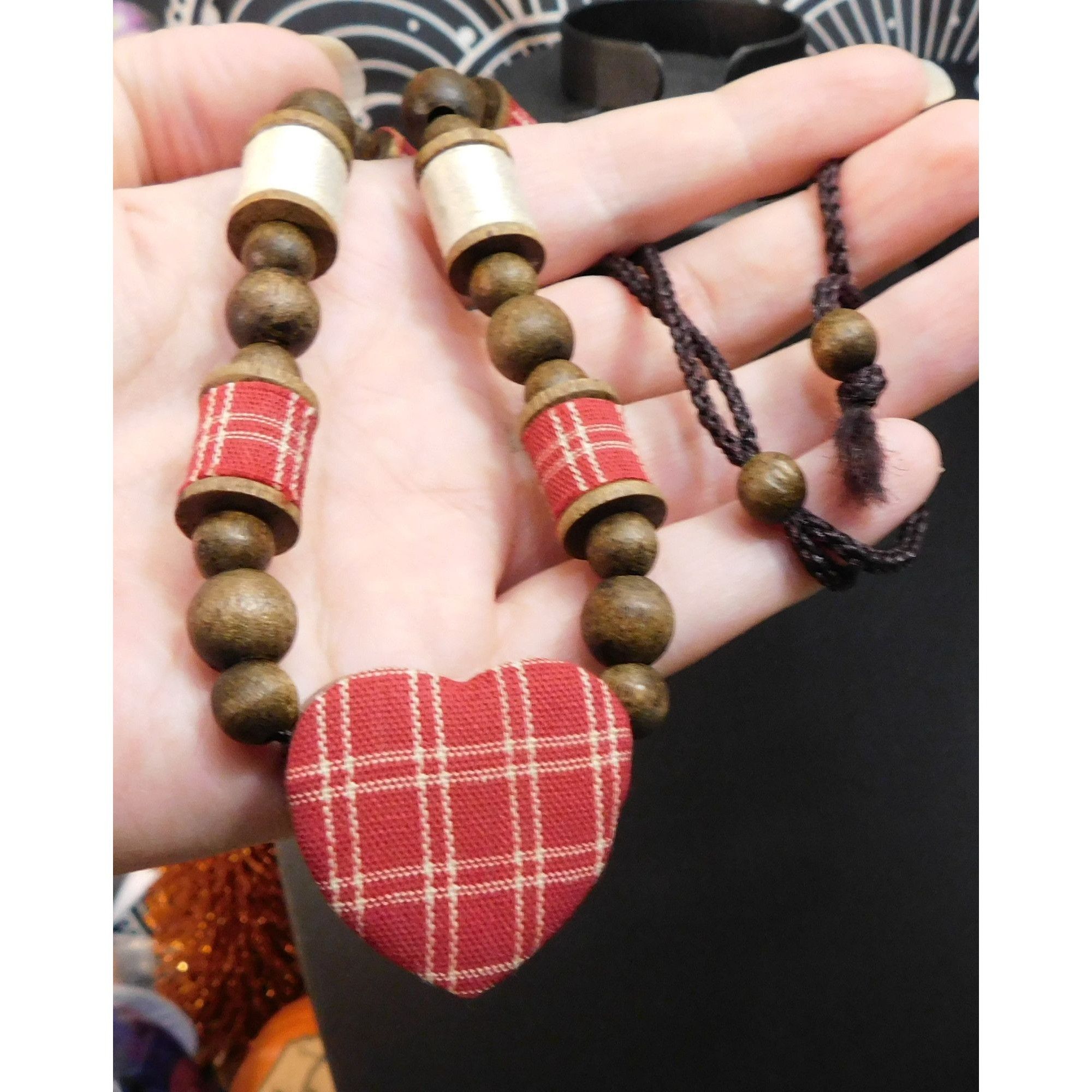 Other Rustic Plaid Heart Handmade Beaded Necklace Size ONE SIZE - 2 Thumbnail