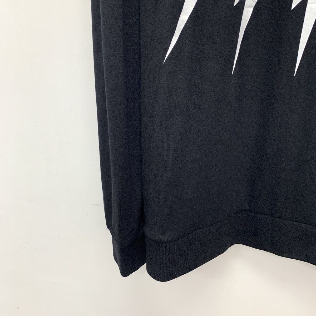Neil Barrett Neil Barrett Lightning Printed Long Sleeve Sweatshirt K26WX Size US L / EU 52-54 / 3 - 4 Thumbnail