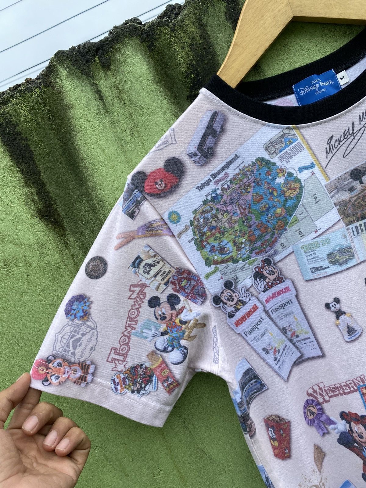 Disney Tokyo Disney Resort Tokyo / Pixar All Over Print Tshirt Size US M / EU 48-50 / 2 - 4 Thumbnail