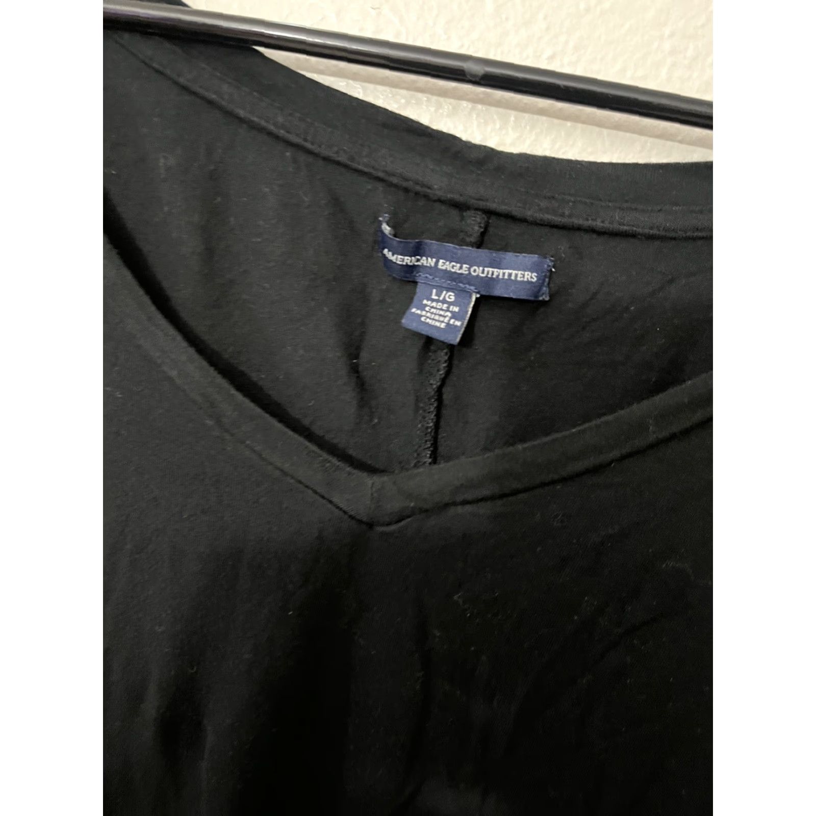 American Eagle Outfitters VINTAGE AMERICAN EAGLE Shirt Womens L Black V-Neck Pullover 1/2 Sleeve Size L / US 10 / IT 46 - 2 Thumbnail
