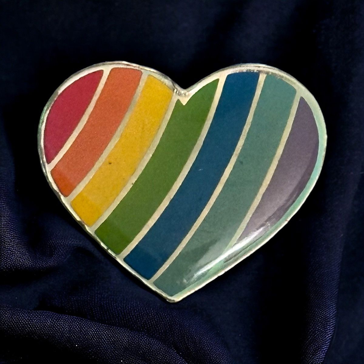 Vintage Vintage rainbow heart brooch Size ONE SIZE - 1 Thumbnail