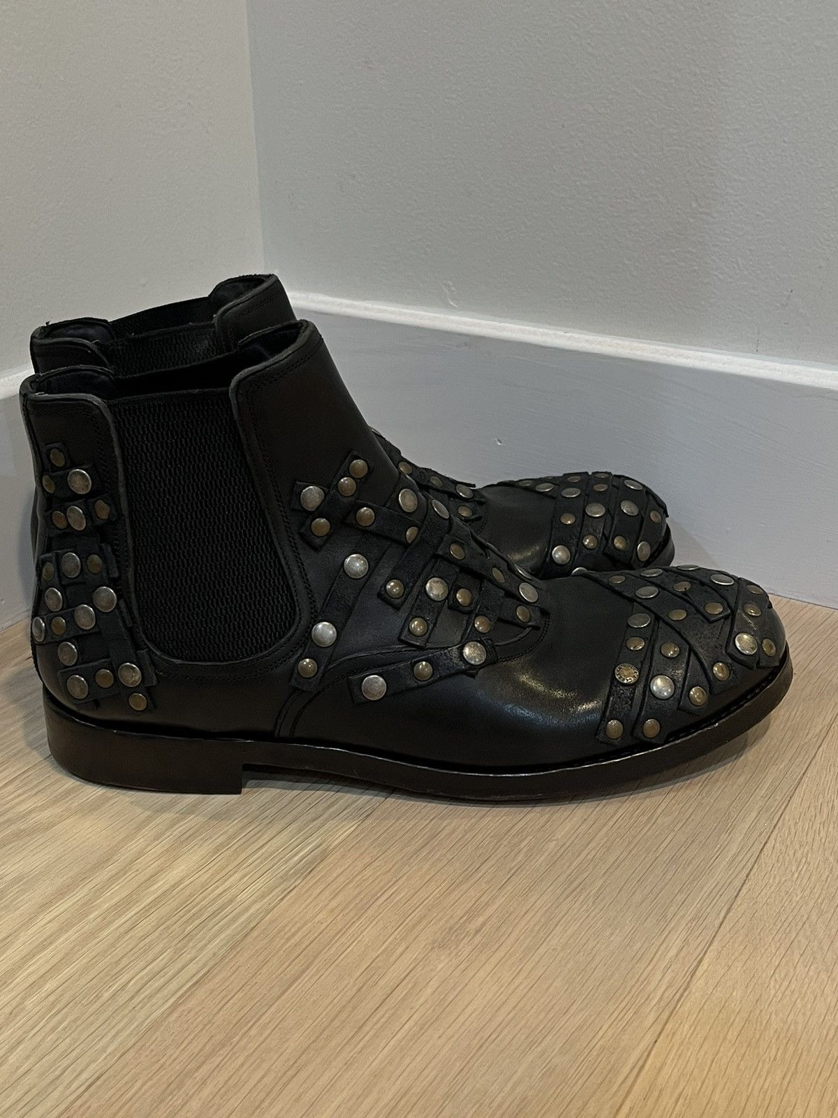 Dolce & Gabbana Studded Leather Ankle Boots. 8 Size US 8 / EU 41 - 8 Thumbnail