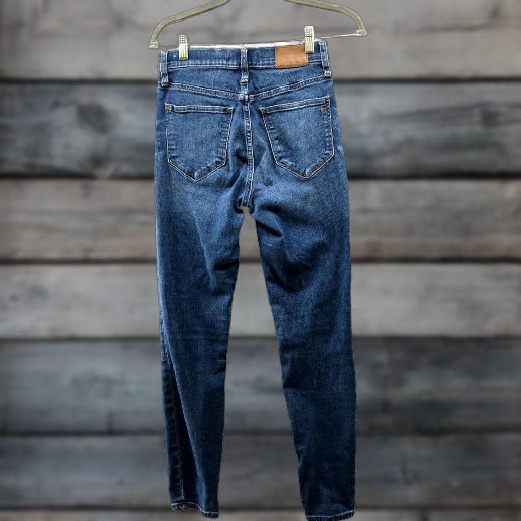 Madewell Madewell Roadtripper Jeans Womens 26 Blue Skinny Mid Rise Medium Wash Skinny Denim Jeans Slim Fit 5-Pocket Stretch Womens Regular Tailored N/A Size 26" / US 2 / IT 38 - 1 Thumbnail