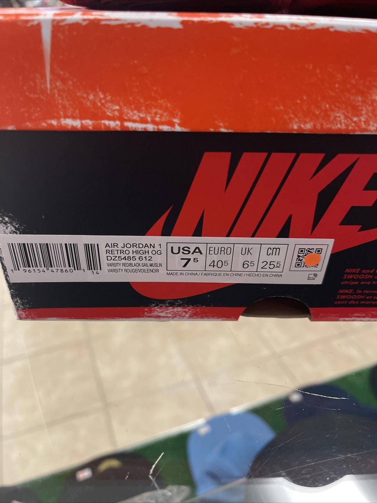 Jordan Brand Air Jordan 1 Retro High Lost and Found Size 7.5 DZ5485-612 Size US 7.5 / EU 40-41 - 7 Thumbnail