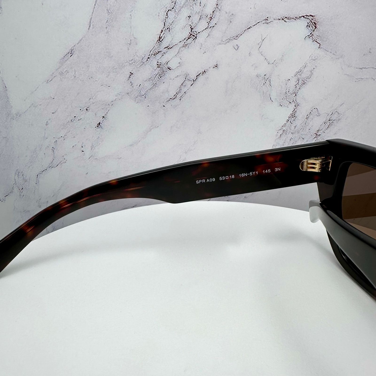 Prada New Prada Sunglasses Cat Eye Brown Tortoise Gold Logo Size ONE SIZE - 7 Thumbnail