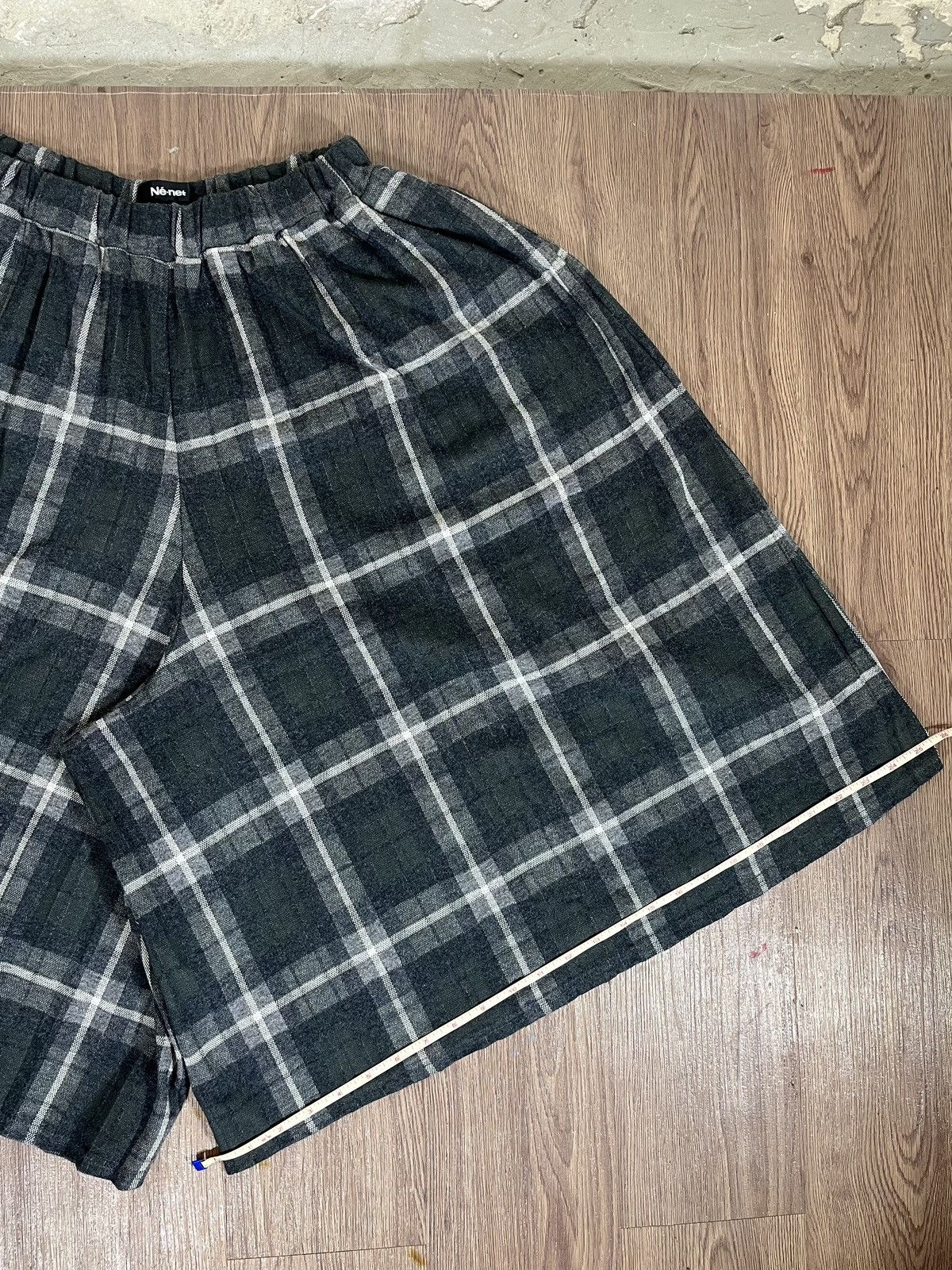Ne-Net Ne-net Plaid Wide Hakama Shorts Size US 29 - 8 Thumbnail