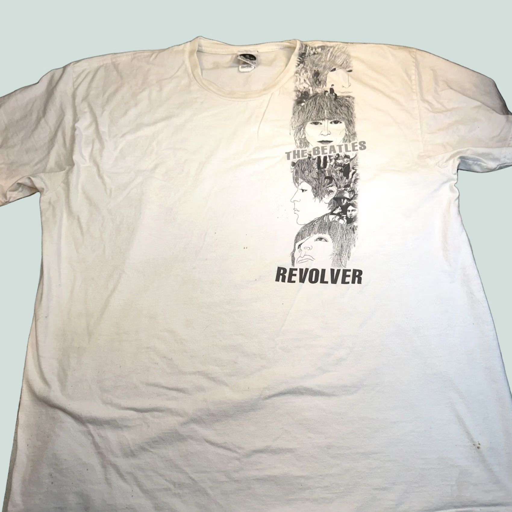 Vintage VINTAGE? The Beatles Revolver Graphic Print Shirt White XXLarge Men 2XL Short Sleeve Cotton T-Shirt #Band Size US XXL / EU 58 / 5 - 1 Thumbnail