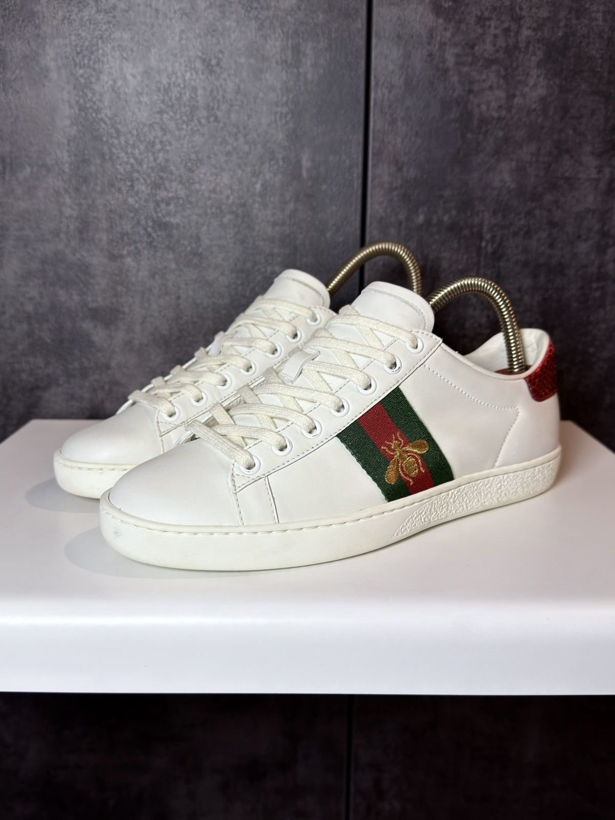 Gucci Gucci Ace Bee Low Top Sneakers Tom Ford Golden Goose Dior Size US 7 / IT 37 - 6 Thumbnail