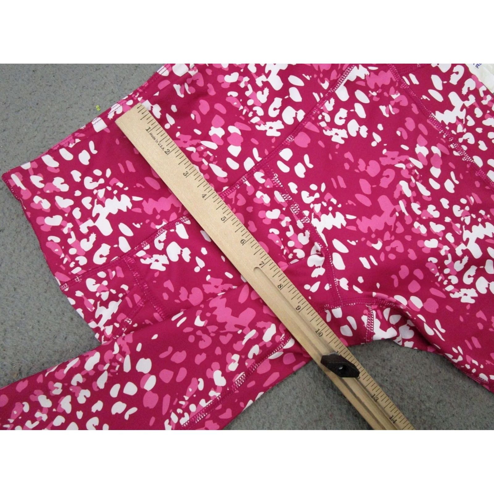Pinko Alive Yoga Capri Leggings L Pink Leopard Print Stretch Workout Gear NEW Womens Size 36" / US 14 / IT 50 - 6 Thumbnail