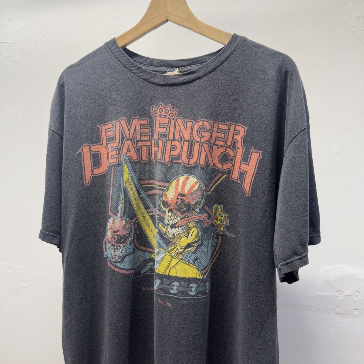 Band Tees Five Finger Death Punch Faded Band Shirt ERD Grunge Size US L / EU 52-54 / 3 - 5 Thumbnail