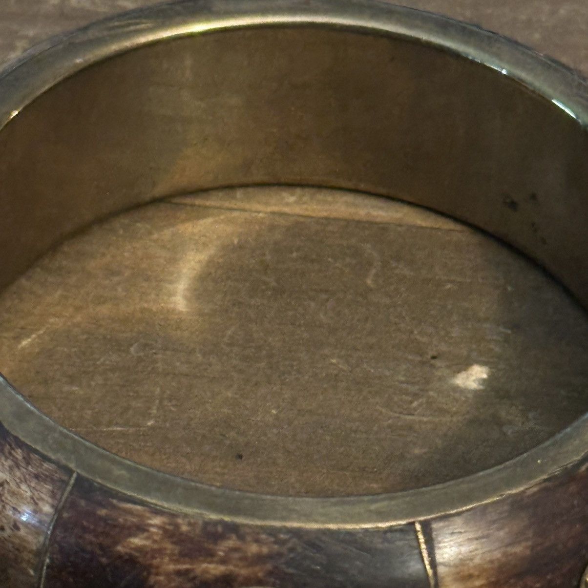 Vintage Vintage chunky bone and brass bangle bracelet Size ONE SIZE - 3 Thumbnail