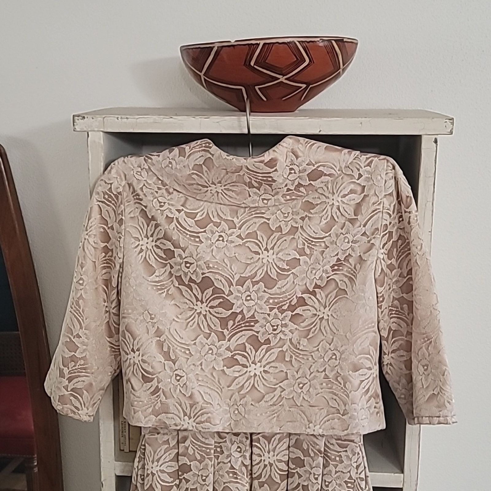 & Other Stories Vtg 1950s Tea Length, Lace Over Satin Cocktail Dress Size ONE SIZE - 4 Thumbnail