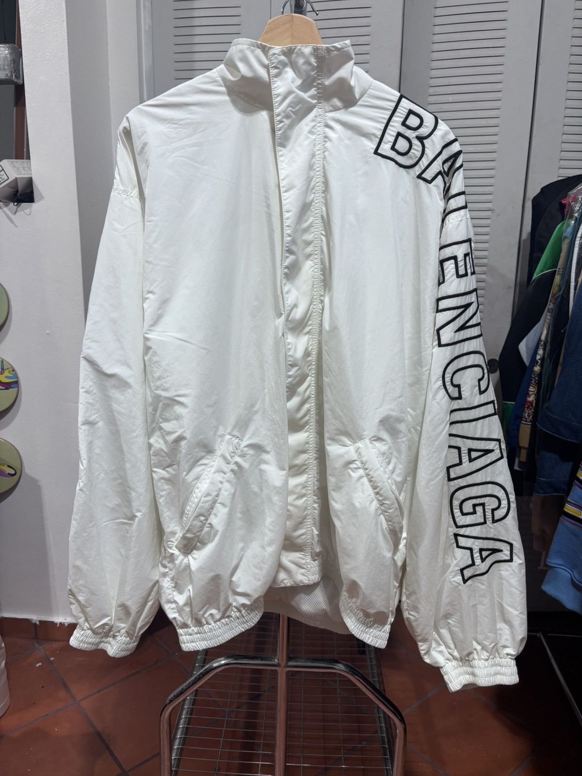 Balenciaga Balenciaga Logo-Embroidered White Jacket Size US XS / EU 42 / 0 - 1 Thumbnail
