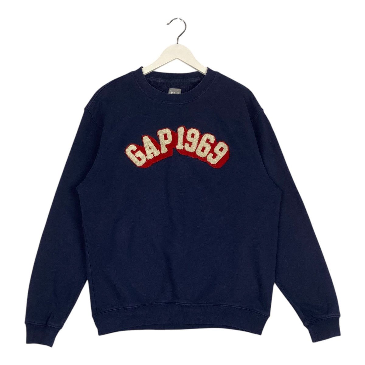 Gap × Vintage Vintage Gap Embroidered Crewneck Sweatshirt Navy Blue Size US S / EU 44-46 / 1 - 1 Thumbnail