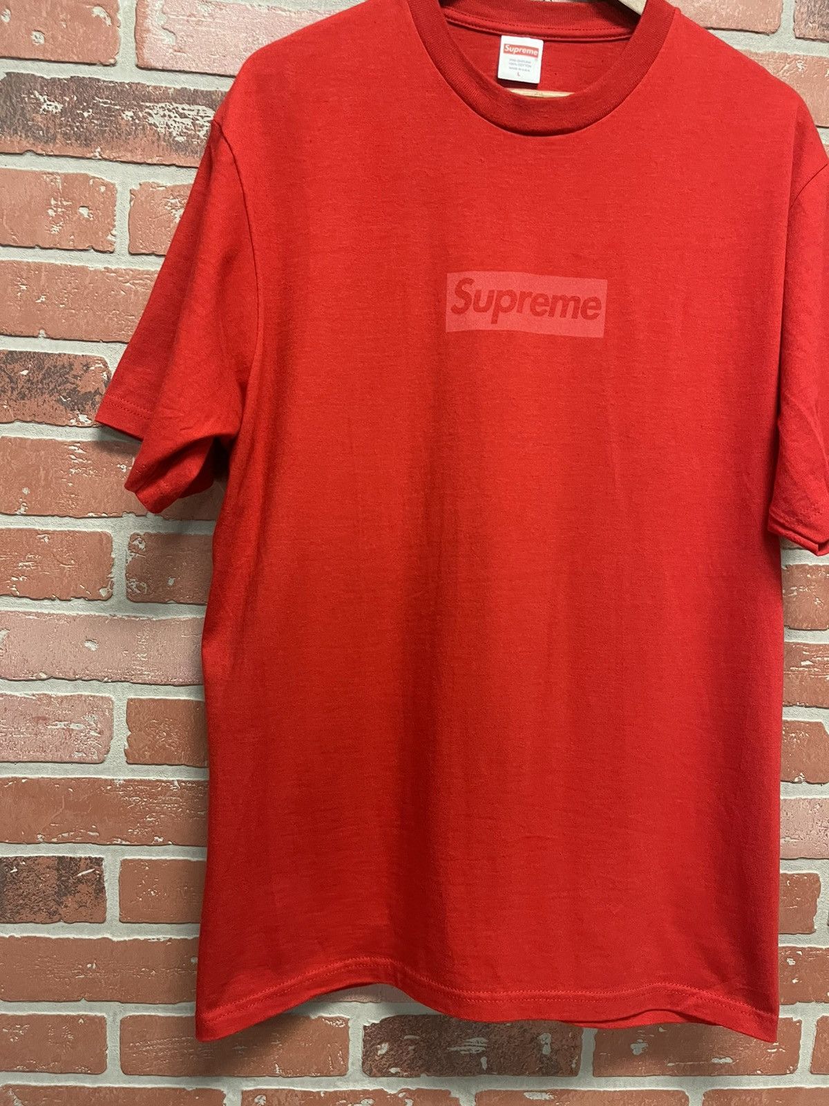 Supreme Size L - Supreme Red BOGO Gently Used Size US L / EU 52-54 / 3 - 2 Thumbnail