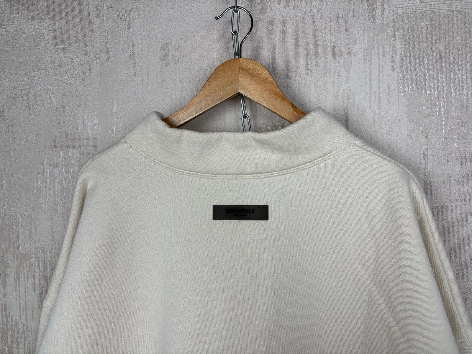 Essentials Essentials Fear of God Turtleneck Sweatshirt Cream Ivory Size US XXL / EU 58 / 5 - 15 Thumbnail