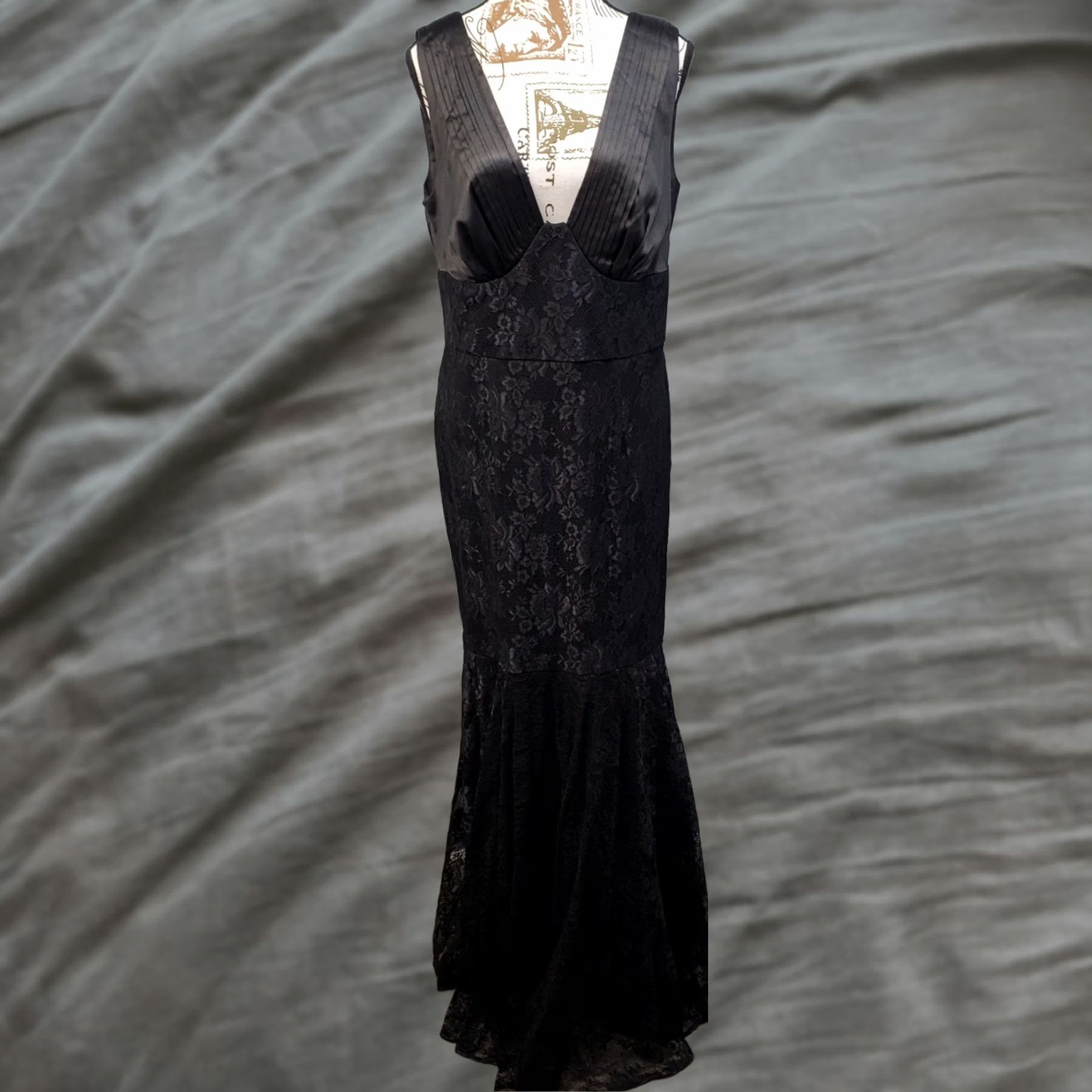 Vintage Starzz Women 12 Black Lace Pintuck Straps Deep V Neck Maxi Dress Size XL / US 12-14 / IT 48-50 - 1 Thumbnail