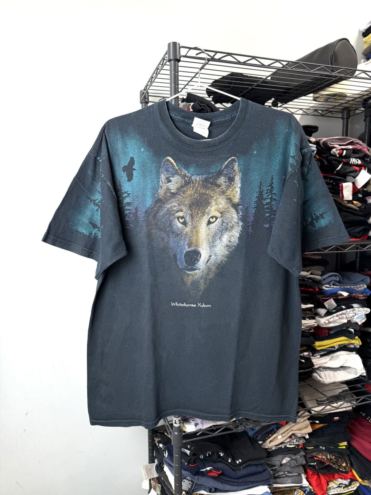 Vintage 00’s Vintage Wolf T Shirt All Over Print Hype Supreme Style Size US L / EU 52-54 / 3 - 1 Thumbnail