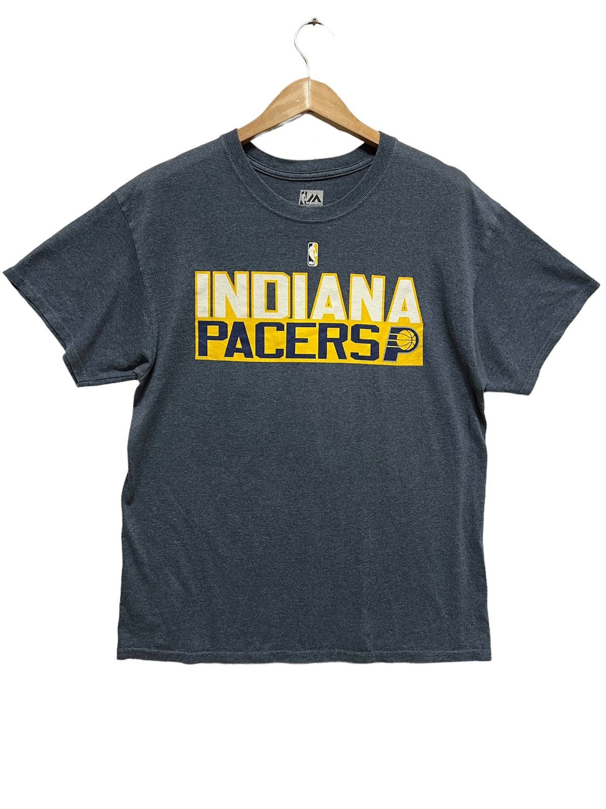 George × Majestic × NBA Vintage 90s NBA INDIANA PACERS Big Logo Crewneck Tshirt Sz M Size US M / EU 48-50 / 2 - 1 Thumbnail