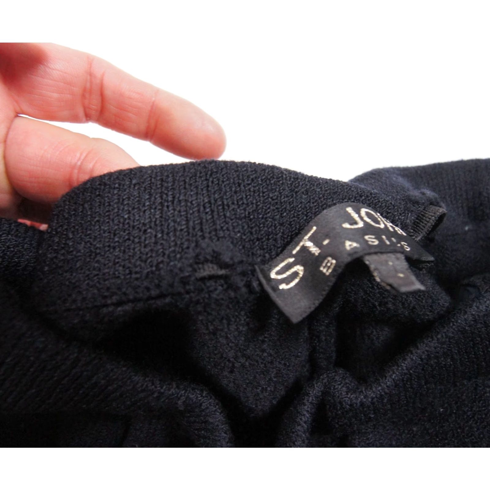 St. John St. John Women's Pants Size 4 Black Cropped Knit Pleated Wide Leg Elastic Waist casual Size 27" / US 4 / IT 40 - 6 Thumbnail